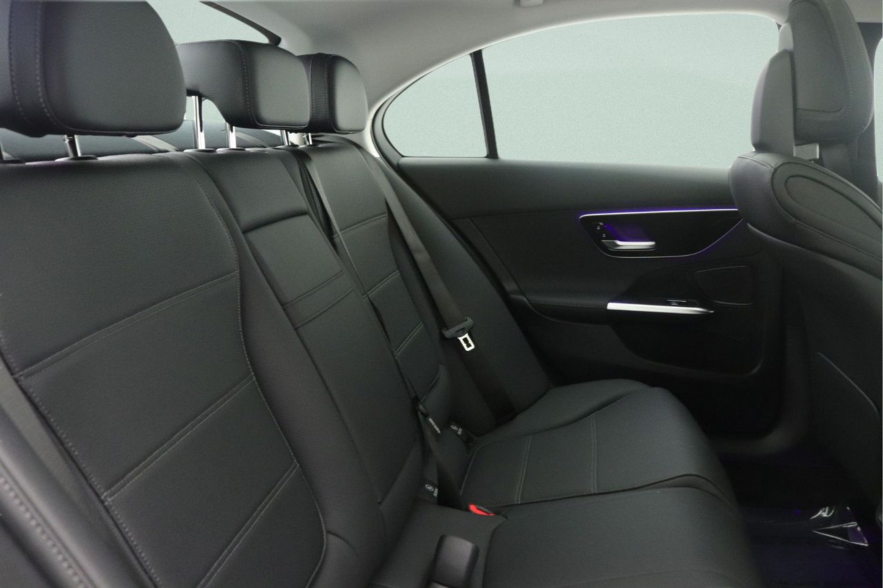 New 2026 Mercedes-Benz C 300 4MATIC Sedan image 8