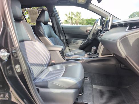 Used 2024 Toyota Corolla Cross AWD Hybrid w/ Convenience Package image 33