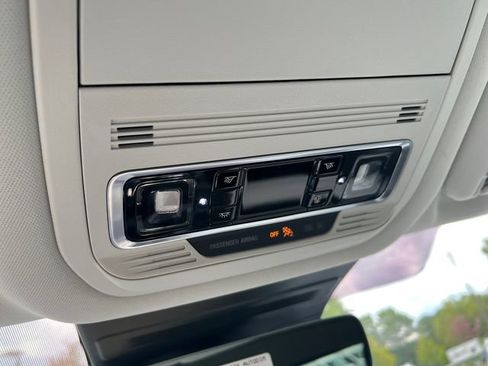 New 2026 Lincoln Nautilus Premier AWD/4WD image 23