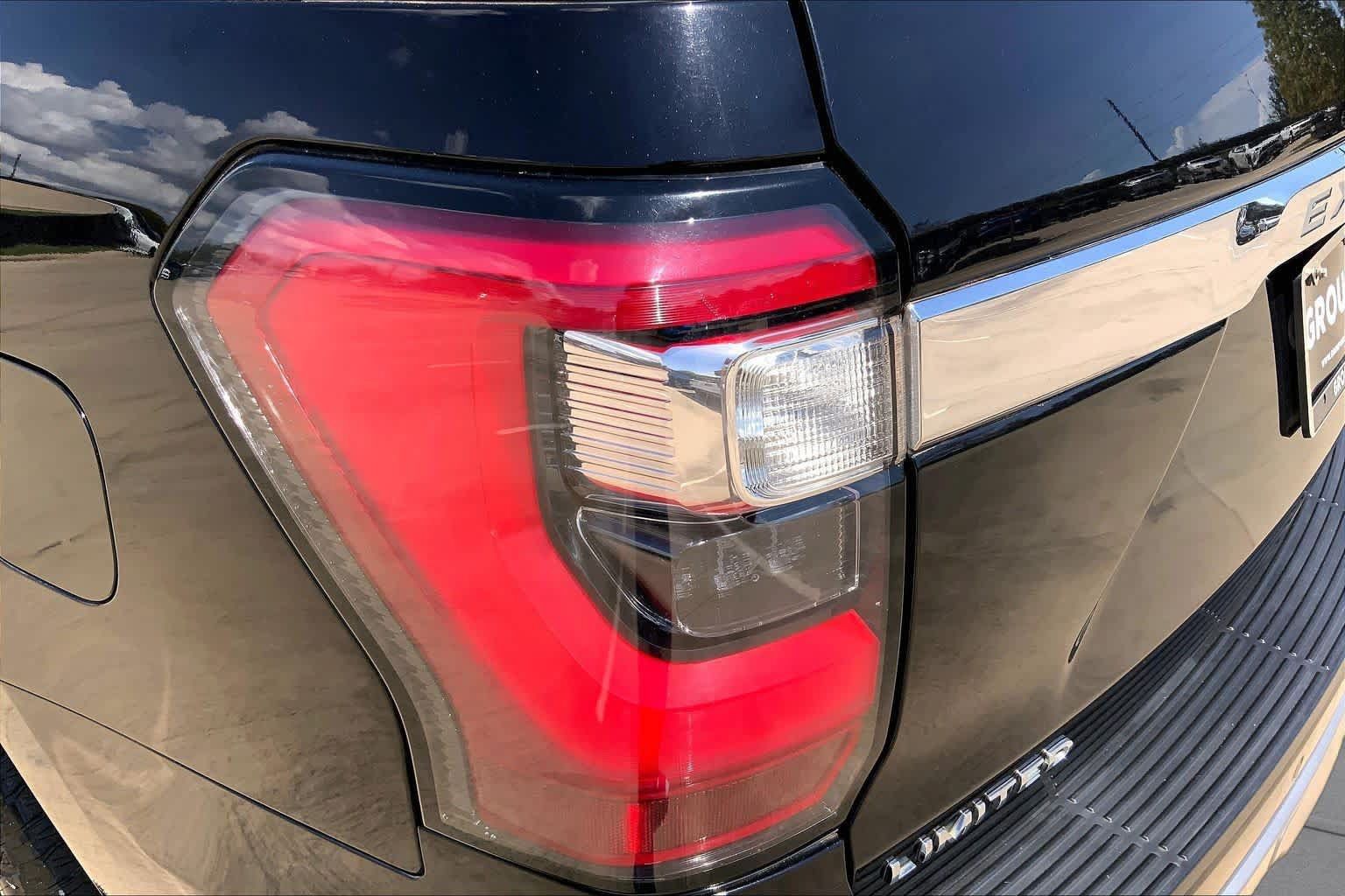 Used 2021 Ford Expedition Max Limited RWD image 29