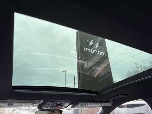 New 2026 Hyundai Tucson Limited image 17