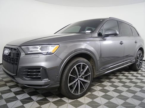 Used 2020 Audi Q7 3.0T Premium Plus w/ Premium Plus Package image 8
