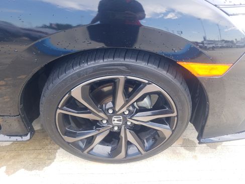 Used 2017 Honda Civic Sport image 22