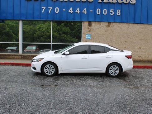 Used 2021 Nissan Sentra S w/ Trunk Package FWD image 8