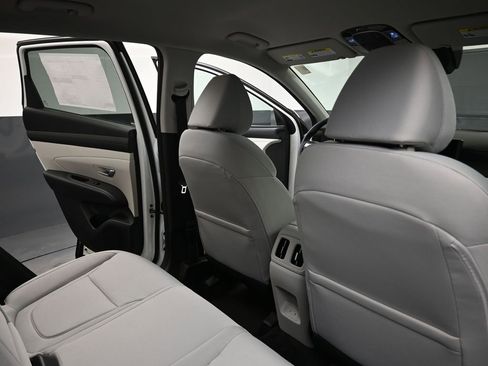 New 2026 Hyundai Tucson SEL image 15
