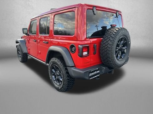 Used 2022 Jeep Wrangler Unlimited Willys image 5