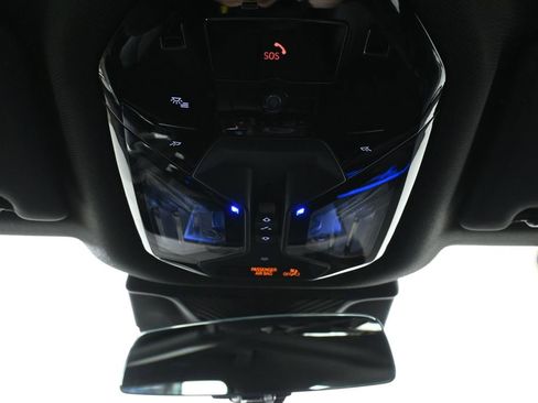 Used 2024 BMW 530i xDrive AWD/4WD image 21