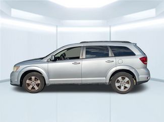 Used 2011 Dodge Journey Mainstreet w/ Flexible Seating Group video 2