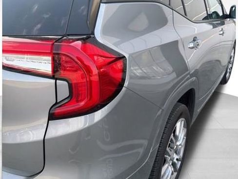 Used 2023 GMC Terrain Denali w/ Denali Premium Package image 10