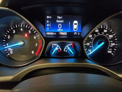 Used 2018 Ford Escape SEL image 23