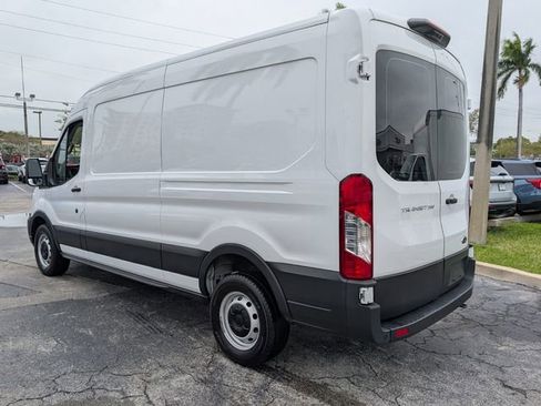 Used 2022 Ford Transit 250 Medium Roof image 5
