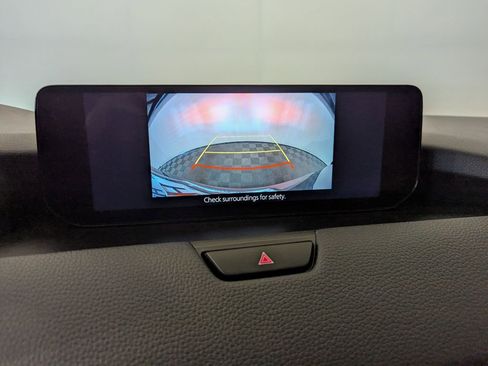 Used 2024 MAZDA CX-90 Plug-In Hybrid w/ Preferred image 10