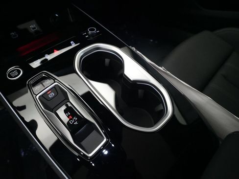 New 2026 Audi A6 Premium Plus AWD/4WD image 17