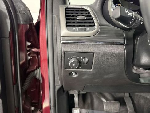 Used 2019 Jeep Grand Cherokee Limited AWD/4WD image 13