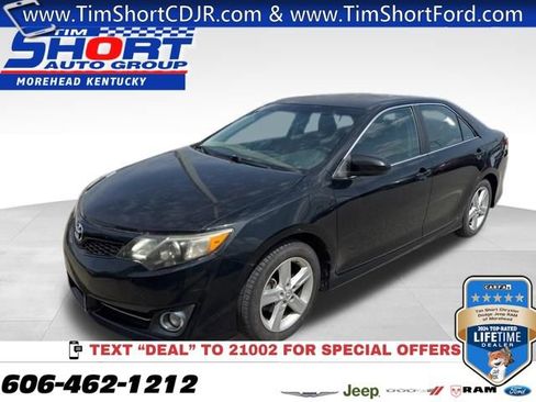 Used 2014 Toyota Camry SE image 1