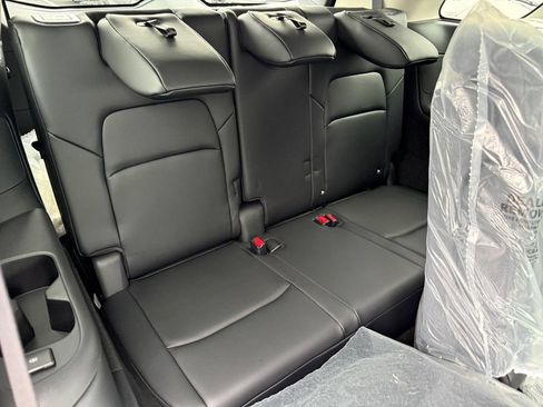 Used 2026 Nissan Pathfinder SL AWD/4WD image 5