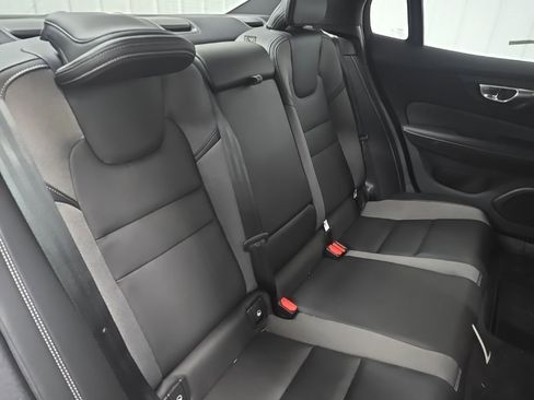 Used 2024 Volvo S60 B5 Plus w/ Climate Package image 17