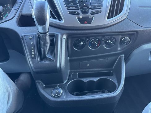 Used 2017 Ford Transit 350 XLT image 22