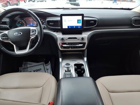 Certified 2023 Ford Explorer XLT w/ Equipment Group 202A image 14