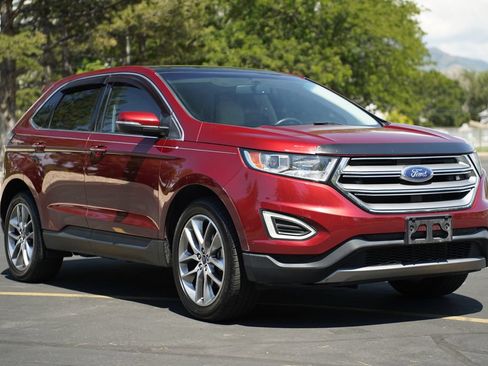 Used 2017 Ford Edge Titanium w/ Equipment Group 301A FWD image 7