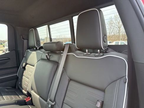 New 2026 GMC Sierra 1500 AT4X image 40