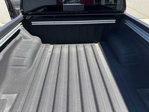 New 2026 Nissan Frontier SV w/ SV Convenience Package AWD/4WD image 16