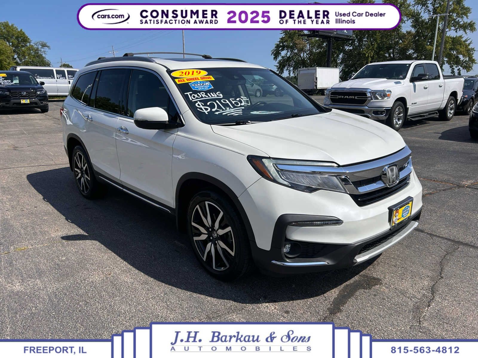 Used 2019 Honda Pilot Touring image 1