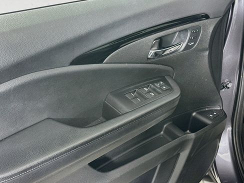 Used 2021 Honda Pilot Touring image 20