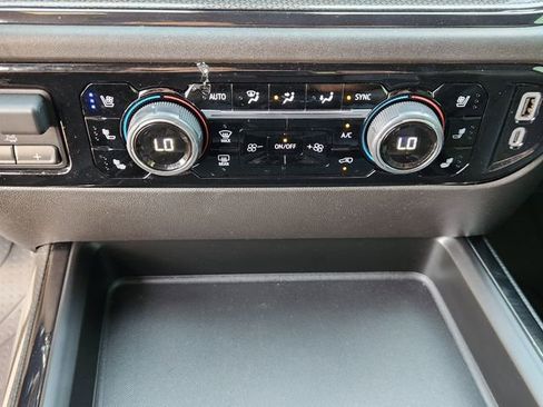 Certified 2025 Chevrolet Silverado 2500 ZR2 w/ Technology Package AWD/4WD image 18