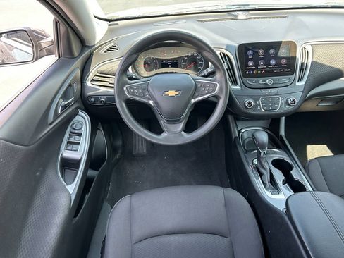 Used 2024 Chevrolet Malibu LT FWD image 28