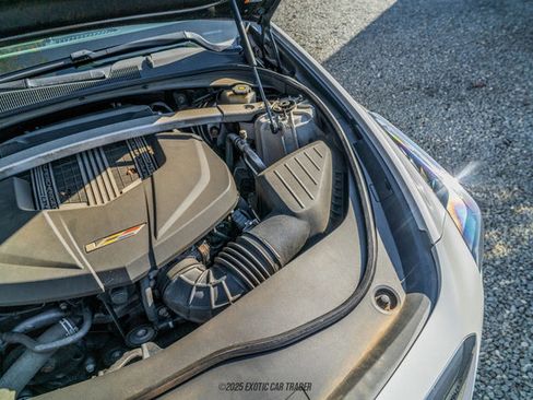 Used 2018 Cadillac CTS V w/ Luxury Package image 16