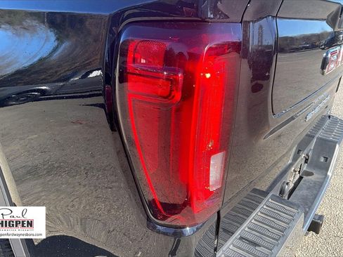 Used 2025 GMC Sierra 1500 SLT image 30