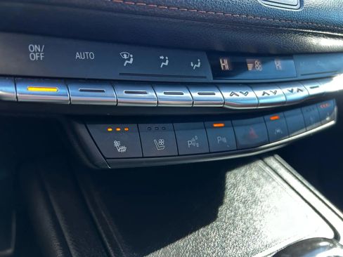 Used 2019 Cadillac XT4 Sport image 23