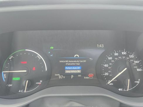 Used 2025 Toyota Sienna XLE FWD image 29