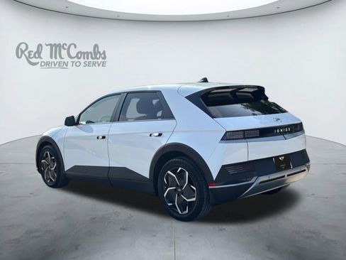 Used 2024 Hyundai Ioniq 5 SE RWD image 3