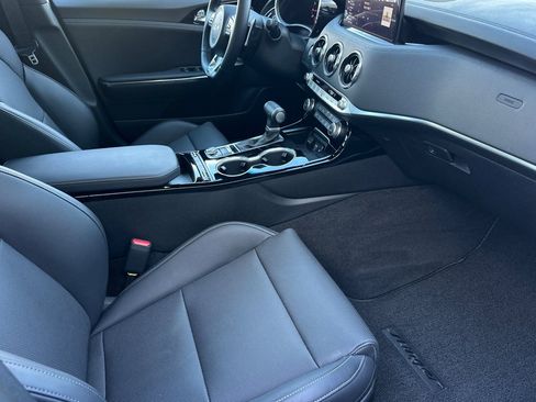 Used 2023 Kia Stinger GT-Line image 15
