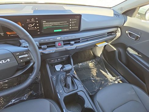 New 2026 Kia K4 EX image 21