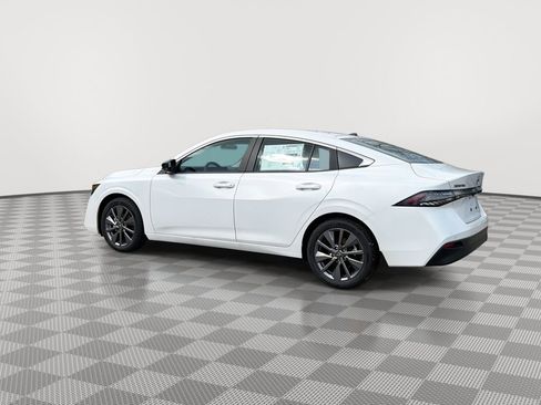 New 2026 Nissan Sentra SL w/ Floor Mat Package FWD image 7