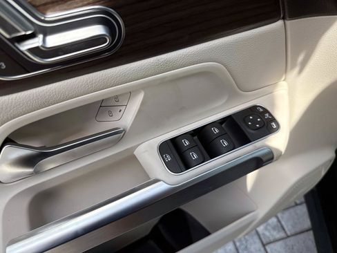 New 2026 Mercedes-Benz GLB 250 image 19