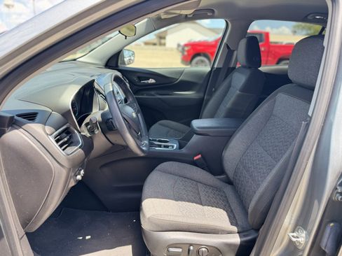 Used 2024 Chevrolet Equinox LT FWD image 10