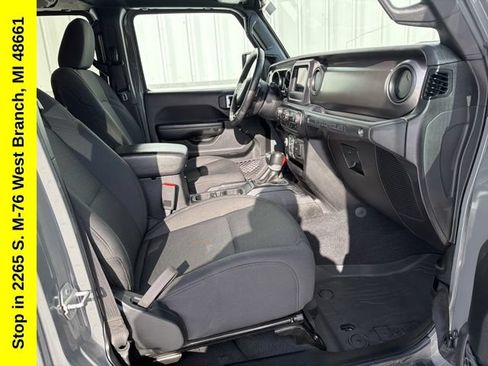 Used 2020 Jeep Wrangler Unlimited Sport AWD/4WD image 36