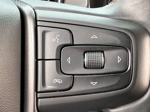 Used 2025 GMC Sierra 1500 AT4 w/ AT4 Premium Package AWD/4WD image 14