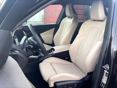 Used 2025 BMW X3 xDrive30i w/ M Sport Package AWD/4WD image 7