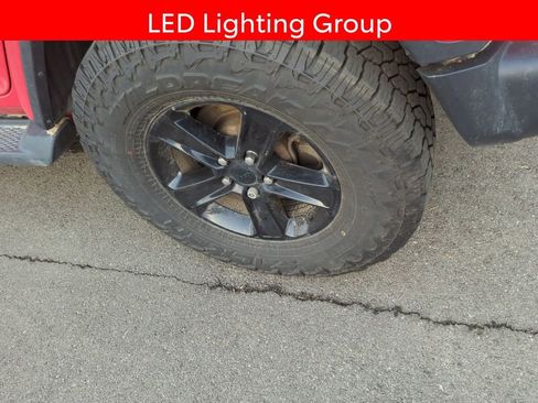 Used 2020 Jeep Wrangler Unlimited Sahara image 5