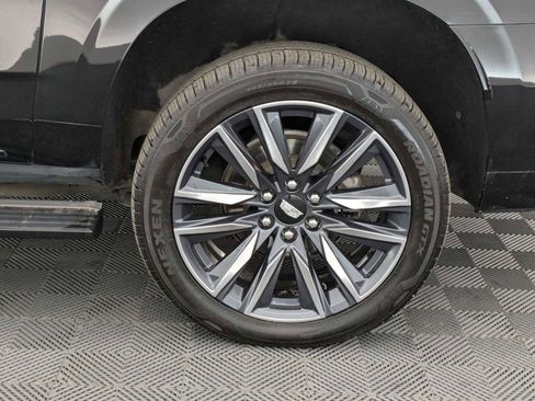 Used 2022 Cadillac Escalade ESV Sport Platinum AWD/4WD image 13