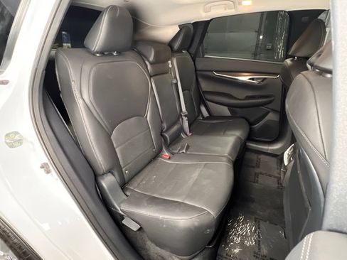 Used 2024 INFINITI QX50 Luxe AWD/4WD image 18