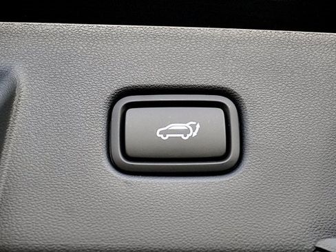 New 2026 Hyundai Tucson Limited image 18