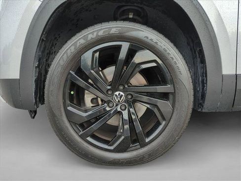 Used 2022 Volkswagen Atlas SE FWD image 14