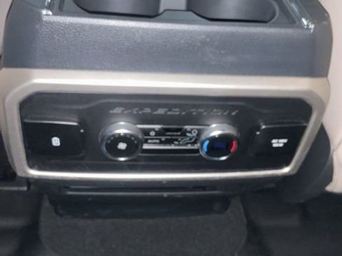 Used 2024 Ford Expedition XLT image 26