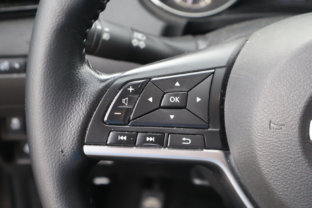 Used 2021 Nissan Rogue Sport SV FWD image 12